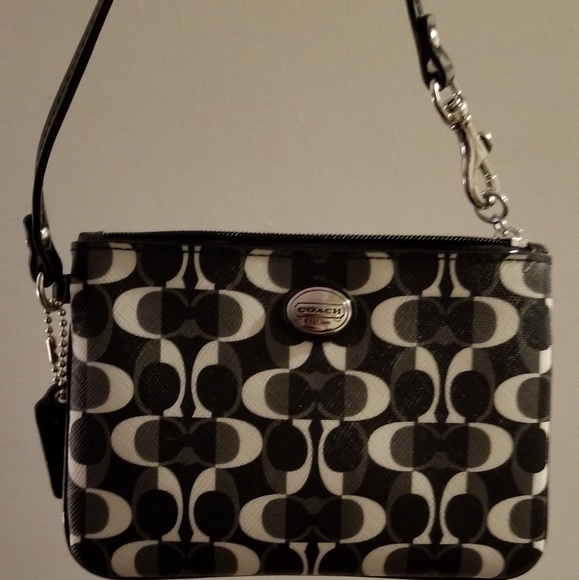 Authentic Coach 3 piece set - Picture 3 of 4